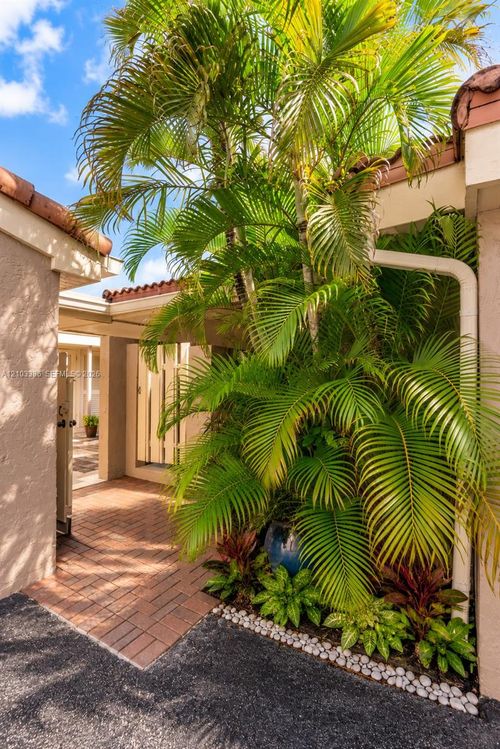 101-103 Tweedbrook Ln, Hollywood, FL, 33021-2981 | Card Image