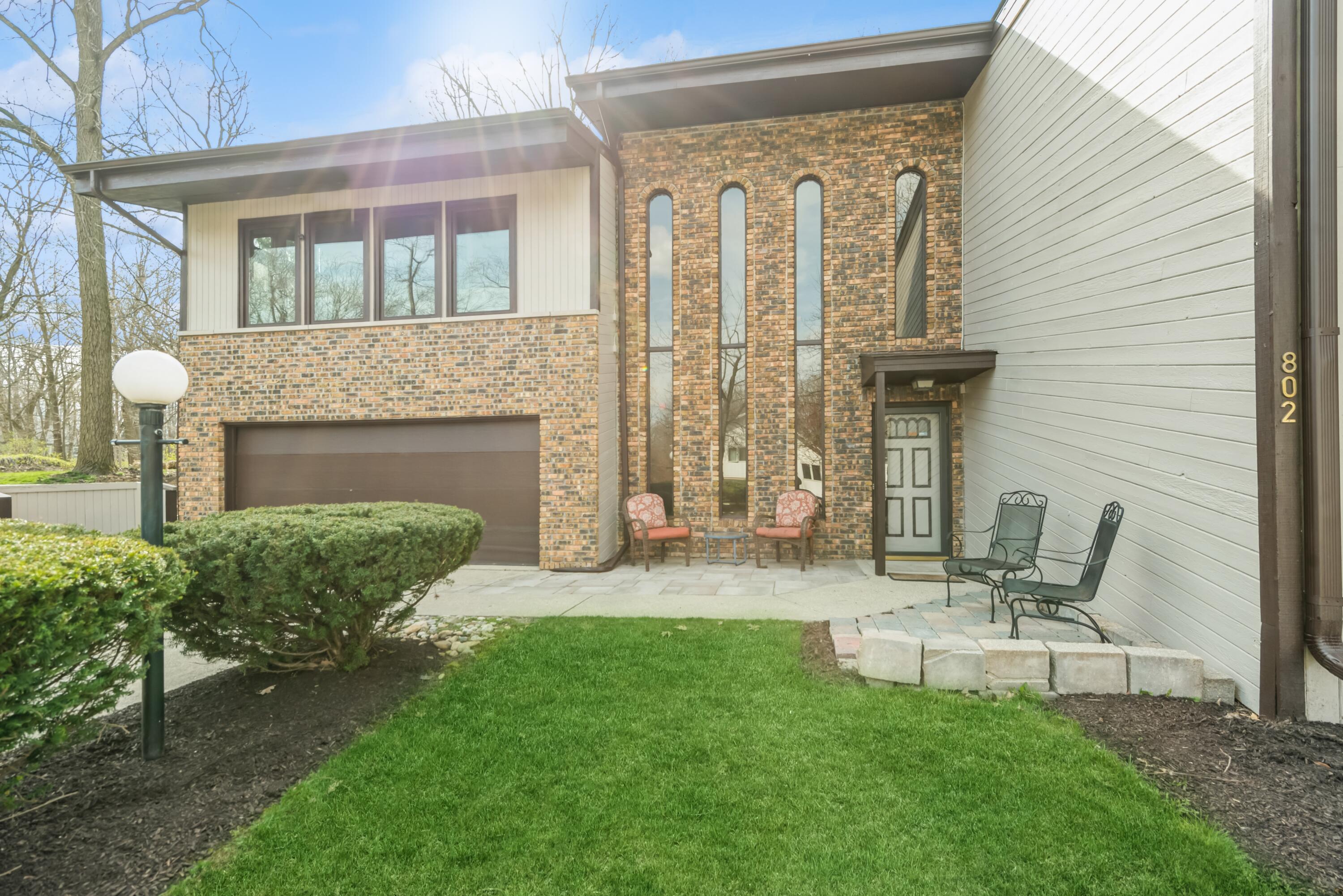 Kendall Ln, Lake Geneva, WI 53147