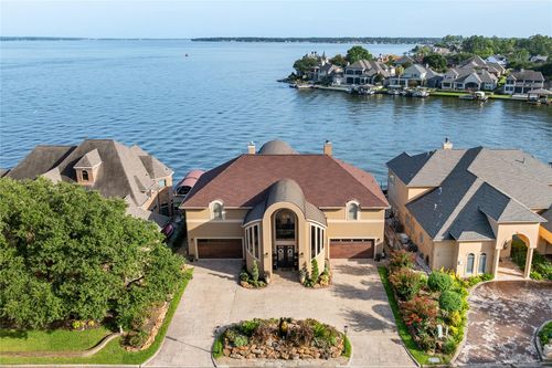 195 Sarasota Cir S, Montgomery, TX, 77356-8406 | Card Image