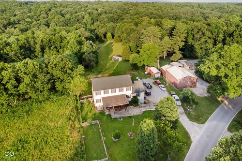6863 Three Notch Rd, Nashville, IN, 47448-8612 | Card Image