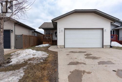117 Sandulac St, Fort Mcmurray, AB, T9K2T3 | Card Image
