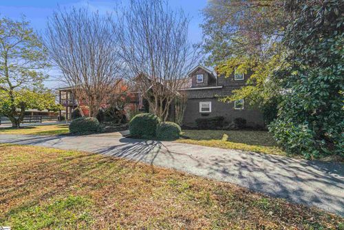 102 Harts Ln, Simpsonville, SC, 29681-4533 | Card Image