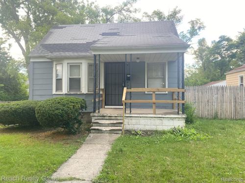 8316 Brace St, Detroit, MI, 48228-3182 | Card Image