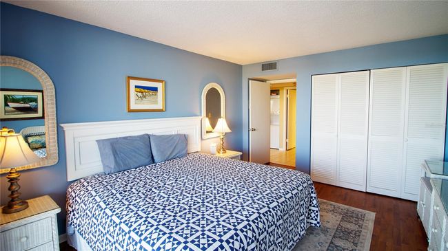 APT-605 - 100 Oakmont Ln, Condo with 2 bedrooms, 2 bathrooms and null parking in BELLEAIR FL | Image 13