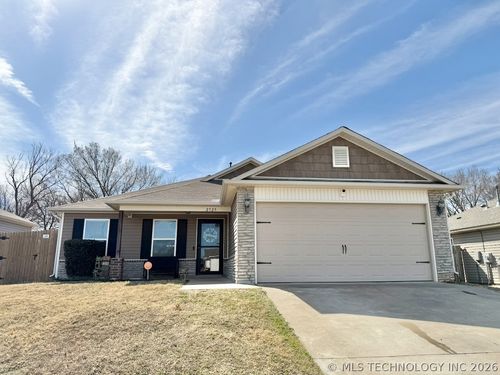 2725 Quincy St, Broken Arrow, OK, 74014-5027 | Card Image