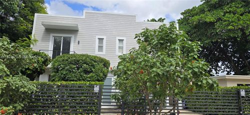 3823 Thomas Ave, Miami, FL, 33133-5640 | Card Image