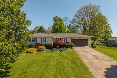 82 Webb Dr, Washington, PA, 15301-6412 | Card Image