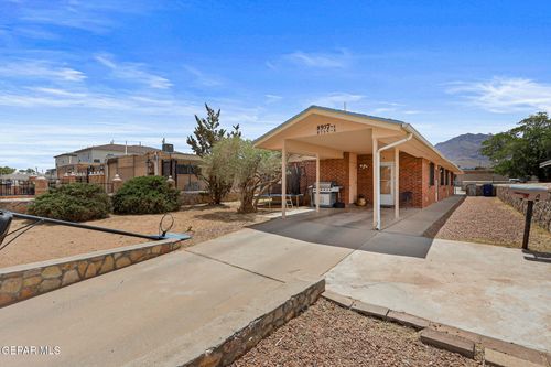b-8957 Robert Dr, El Paso, TX, 79904-1325 | Card Image