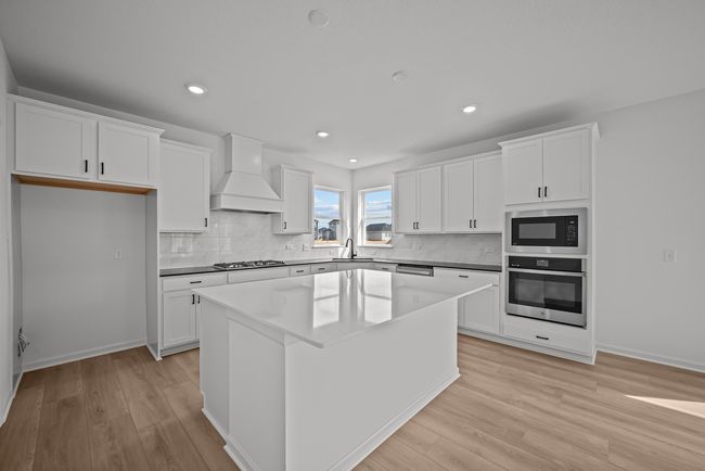 A 6'x5' island should suffice for whatever baking or cooking you have in mind! | Image 9