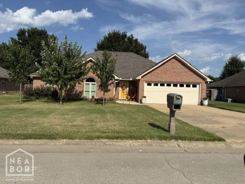 624 Primrose Ln, Trumann, AR, 72472-1056 | Card Image