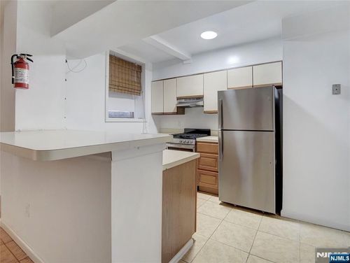 433 Lincoln Ave, Orange, NJ, 07050-2267 | Card Image