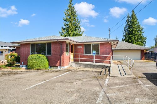 8021 State Avenue, Marysville, WA, 98270 | Card Image