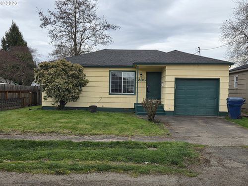 1306 S 3rd Ave, Kelso, WA, 98626-2135 | Card Image