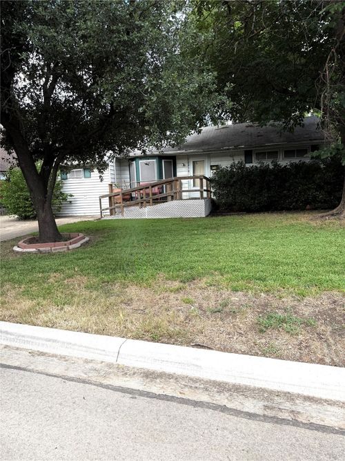 12810 Epps Field Road, Farmers Branch, TX, 75234 | Card Image