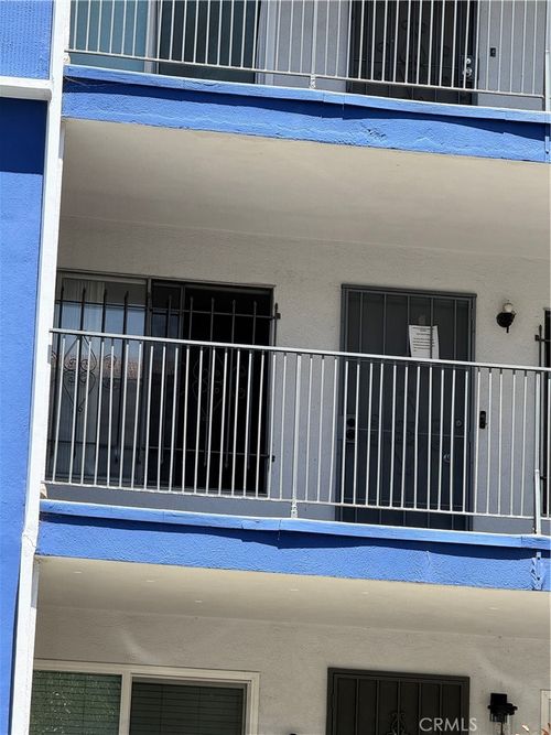 10-801 E 1st Street, Long Beach, CA, 90802 | Card Image