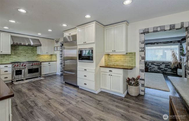 417 E Walnut St, House other with 4 bedrooms, 3 bathrooms and 4 parking in Waterville WA | Image 7