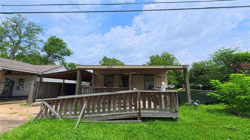 2605 Holly Ave, Pasadena, TX, 77502-5720 | Card Image