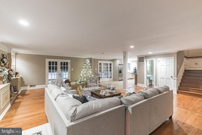 11301 Corobon Ln, House other with 4 bedrooms, 5 bathrooms and null parking in GREAT FALLS VA | Image 7