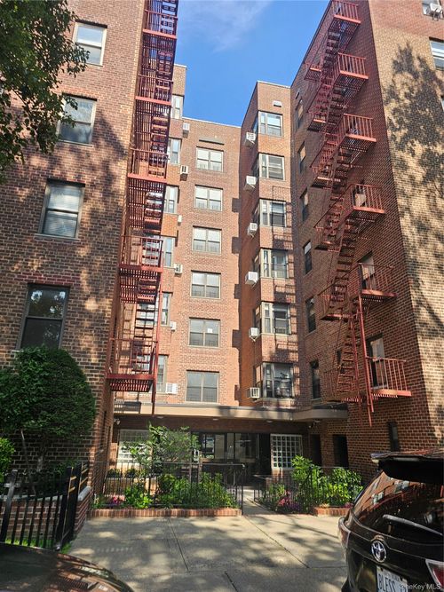 306-32-23 88th St, East Elmhurst, NY, 11369-2103 | Card Image