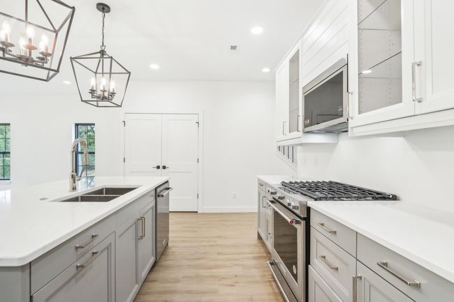 304 Willow St, Condo with 3 bedrooms, 3 bathrooms and null parking in PARDEEVILLE WI | Image 5