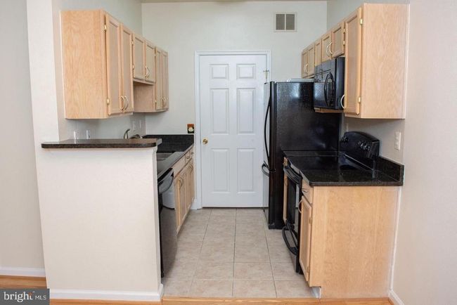 UNIT-3113 - 1591 Spring Gate Dr, Condo with 2 bedrooms, 2 bathrooms and null parking in MCLEAN VA | Image 23