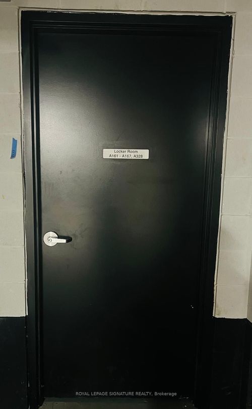 188-f-1608 Charles St, Whitby, ON, L1N0P6 | Card Image