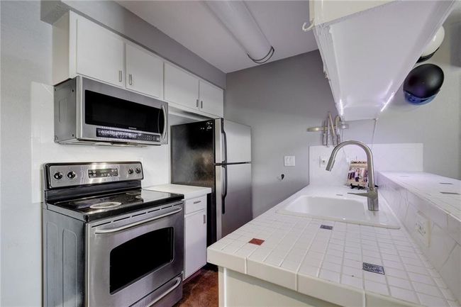 APT-20 - 2302 E Side Dr, Condo with 1 bedrooms, 1 bathrooms and null parking in Austin TX | Image 12
