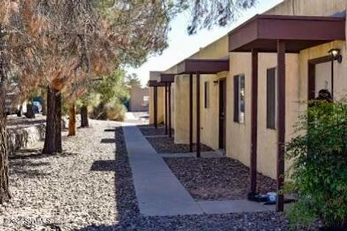 2600 Fairway Dr, Las Cruces, NM, 88011-9118 | Card Image