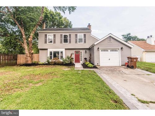 28 Oakwood Pl, Logan Township, NJ, 08085-1539 | Card Image