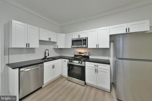 1725 W Juniata St, PHILADELPHIA, PA, 19140-2945 | Card Image