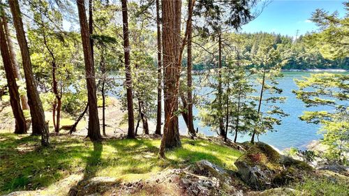 231 Halibut Hill Rd, Mudge Island, BC, V0R1X6 | Card Image