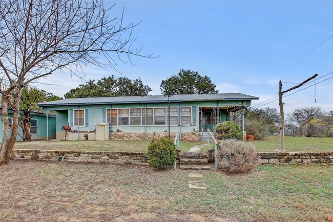 205 Singleton Dr, House other with 1 bedrooms, 1 bathrooms and 4 parking in Spicewood TX | Image 17
