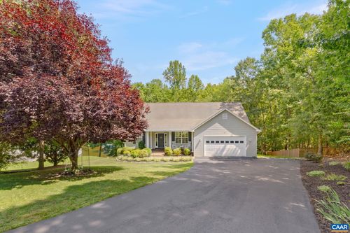 27 Kingswood Rd, PALMYRA, VA, 22963-2820 | Card Image