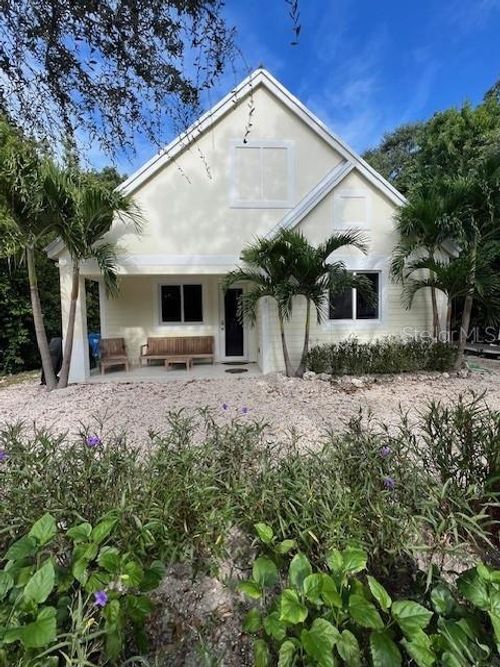 143 N Hammock Rd, ISLAMORADA, FL, 33036-3507 | Card Image