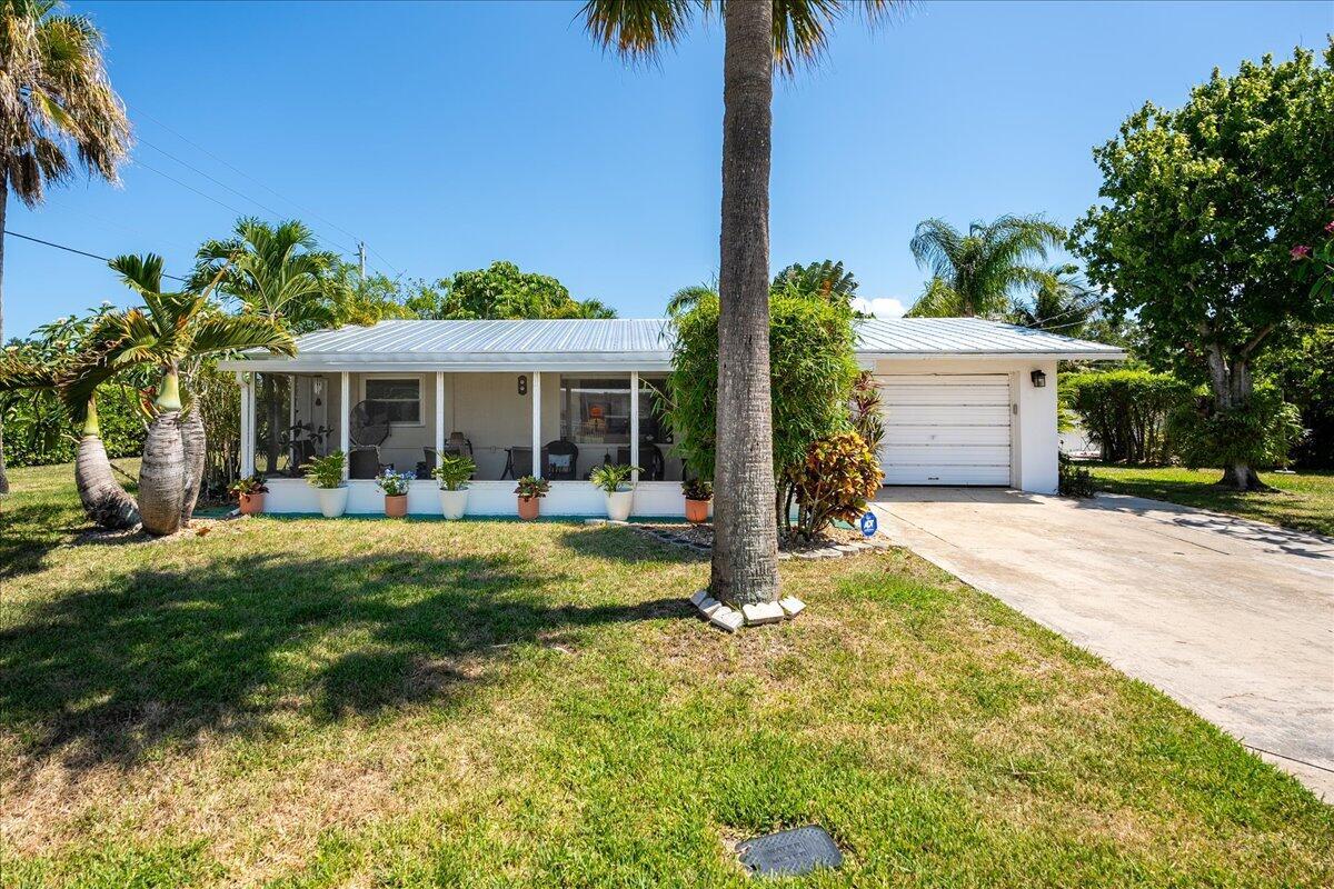 Crescent St, Jensen Beach, FL 34957