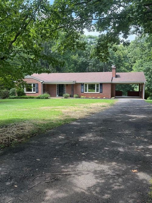 609 Piney Mountain Rd, Appomattox, VA, 24522-8723 | Card Image
