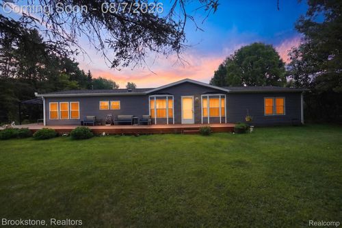 11935 Beardslee Rd, Perry, MI, 48872-9166 | Card Image