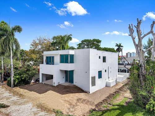 7701 Coquina Dr, North Bay Village, FL, 33141-4028 | Card Image