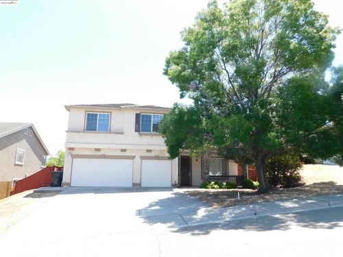 3915 Hummingbird Dr, Antioch, CA, 94509 | Card Image