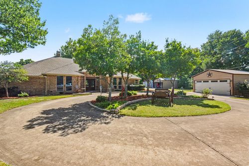 7 Skyview Dr, Lucas, TX, 75002-8402 | Card Image