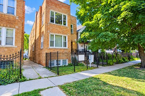 1-3063 Gresham Ave, Chicago, IL, 60618-6708 | Card Image