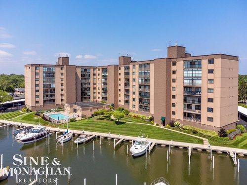 34432 Jefferson Unit 6 Avenue, Harrison Charter Township, MI, 48045 | Card Image