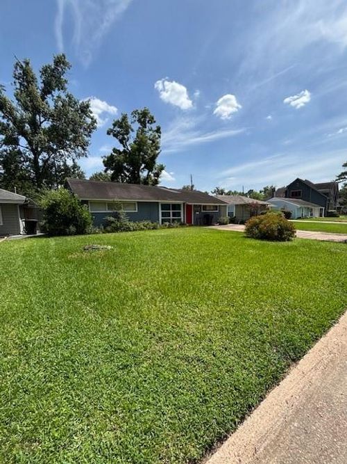 2119 Althea Dr, Houston, TX, 77018-5058 | Card Image