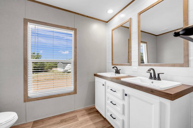 162 Julie Lane Lane, House other with 3 bedrooms, 2 bathrooms and null parking in Kingsland TX | Image 23