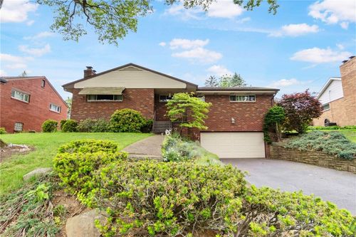 757 Artvue Dr, Scott Twp, PA, 15243 | Card Image