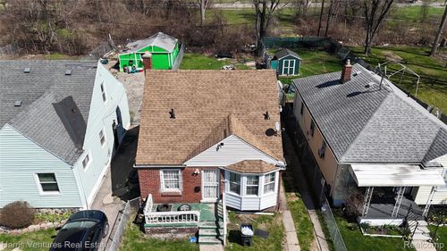 12088 Archdale St, Detroit, MI, 48227-1122 | Card Image