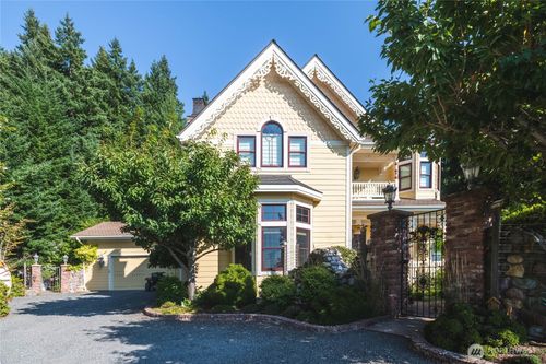1656 Eagle Ridge Rd, Eastsound, WA, 98245-5120 | Card Image