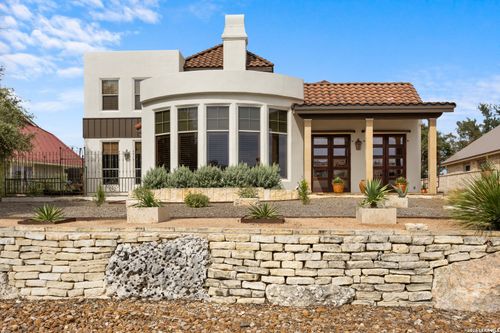 407 Hannah Ln, Boerne, TX, 78006-8869 | Card Image