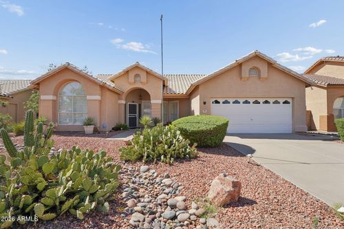 3301 E Behrend Dr, Phoenix, AZ, 85050-3983 | Card Image