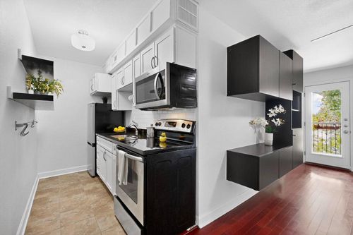 apt-1320-2020 Congress Ave, Austin, TX, 78704-4304 | Card Image